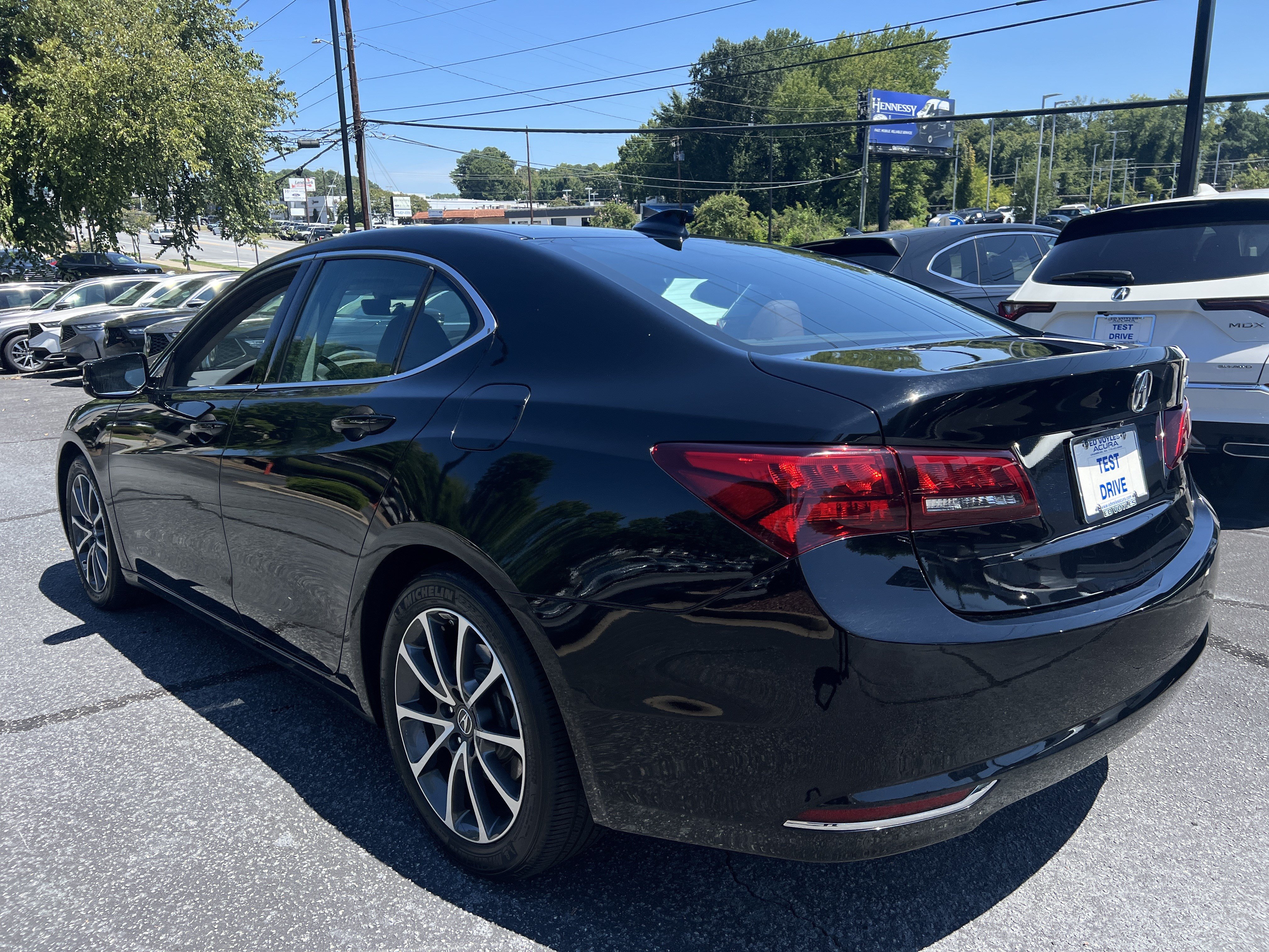 Certified 2016 Acura TLX w/ Technology Package FWD image 3