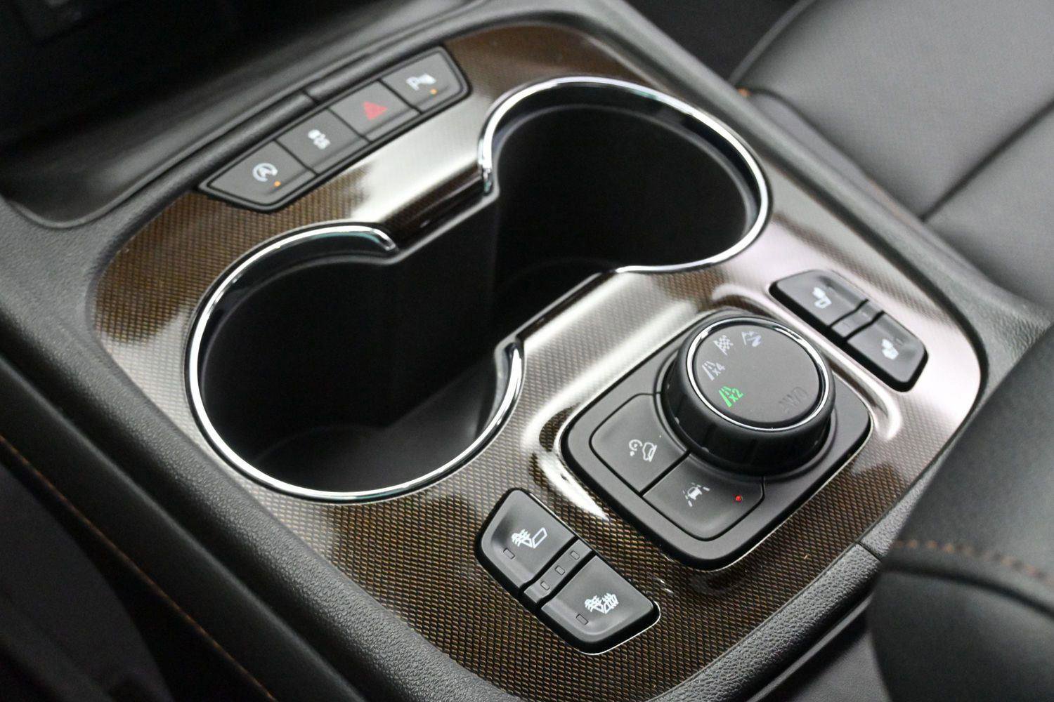 Used 2023 GMC Acadia AT4 w/ LPO, 'HIT The Road' Package AWD/4WD image 28