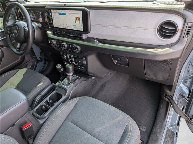 Used 2024 Jeep Gladiator Sport AWD/4WD image 20