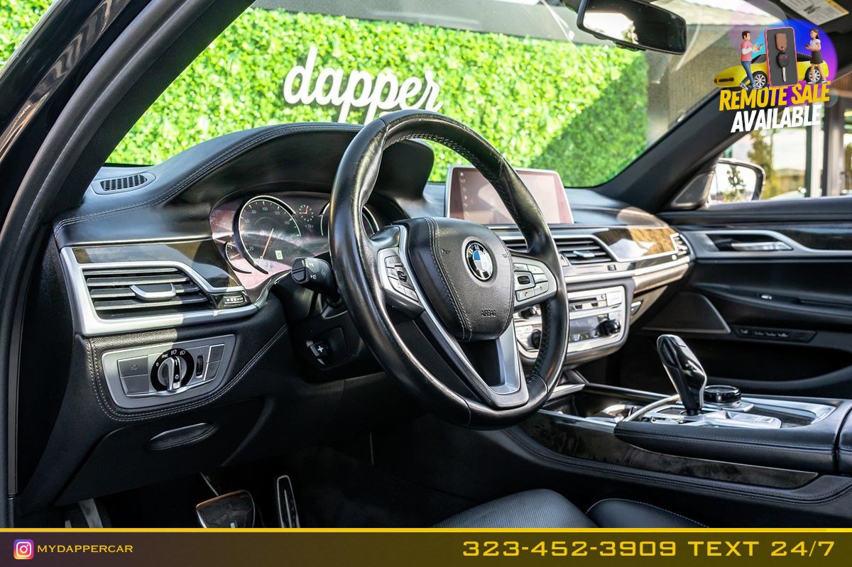 Used 2019 BMW 750i w/ Executive Package RWD image 10