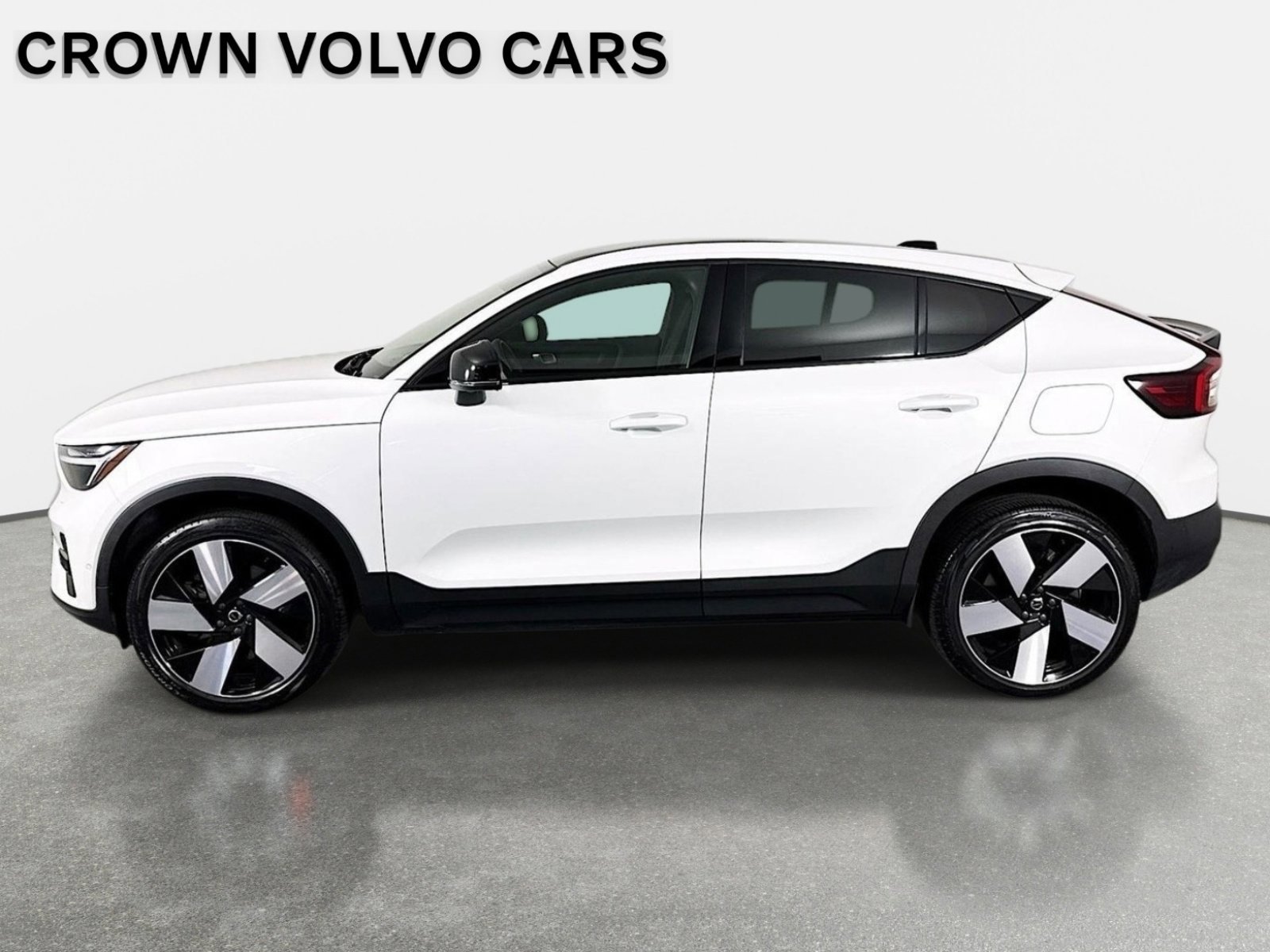 Used 2023 Volvo C40 P8 Recharge Ultimate image 9