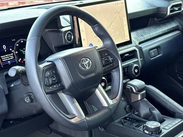 Used 2025 Toyota 4Runner 4WD image 19
