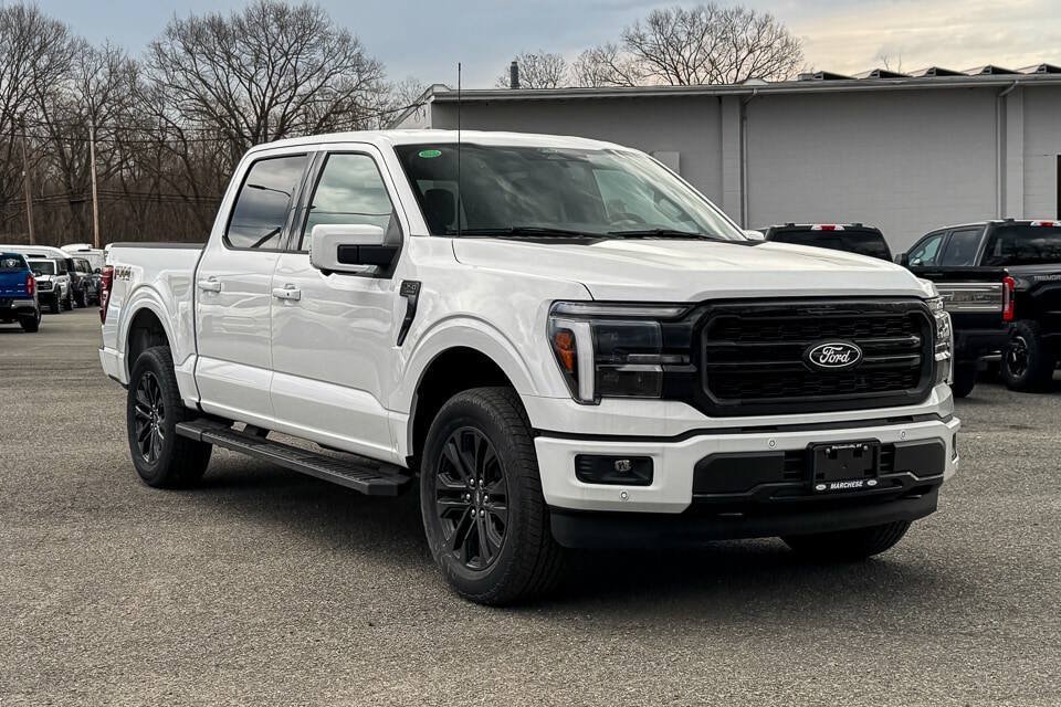 New 2026 Ford F150 Lariat w/ Equipment Group 501A Mid