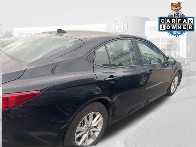 Used 2025 Toyota Camry LE image 4