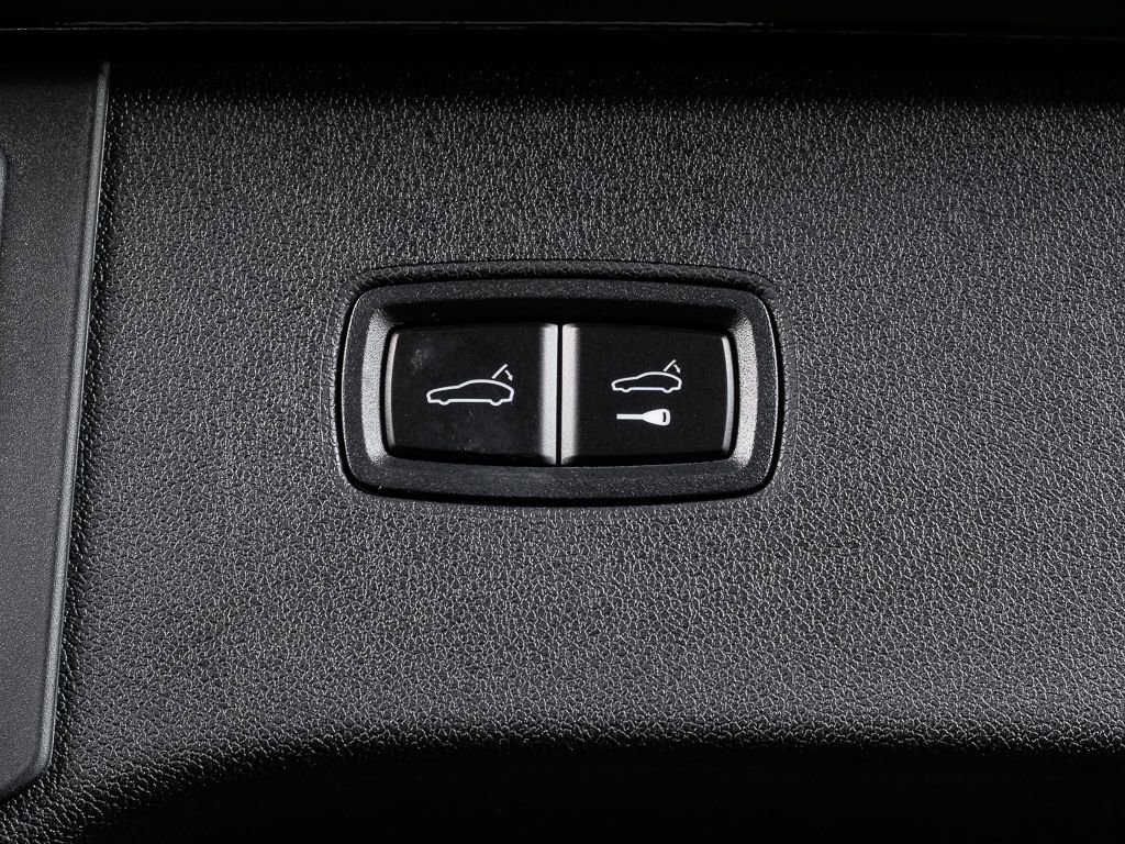New 2026 Porsche Cayenne image 33