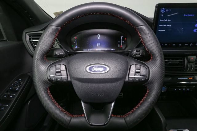 Used 2024 Ford Escape ST-Line w/ Tech Pack #1 AWD/4WD image 31
