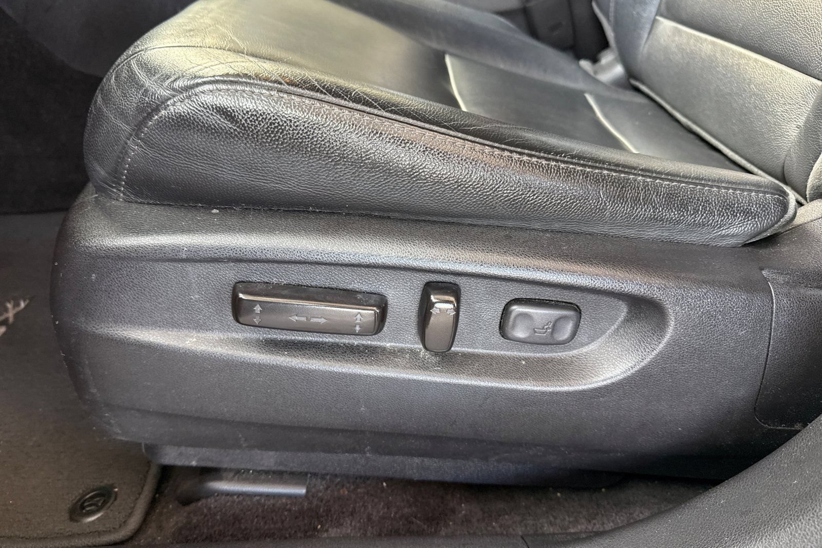 Used 2018 Acura MDX w/ Technology Package FWD image 19