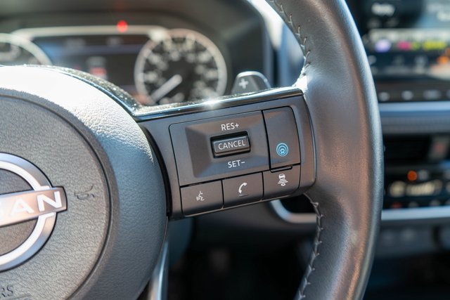 Used 2023 Nissan Rogue SL w/ SL Premium Package image 27