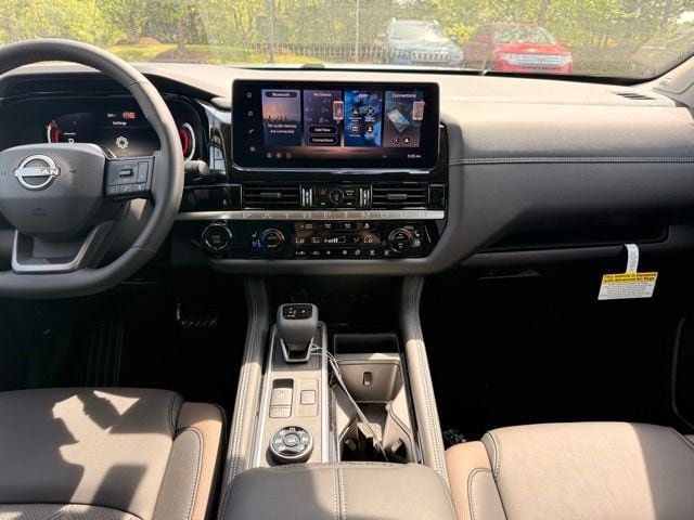 New 2026 Nissan Pathfinder Platinum w/ Cargo Package AWD/4WD image 27