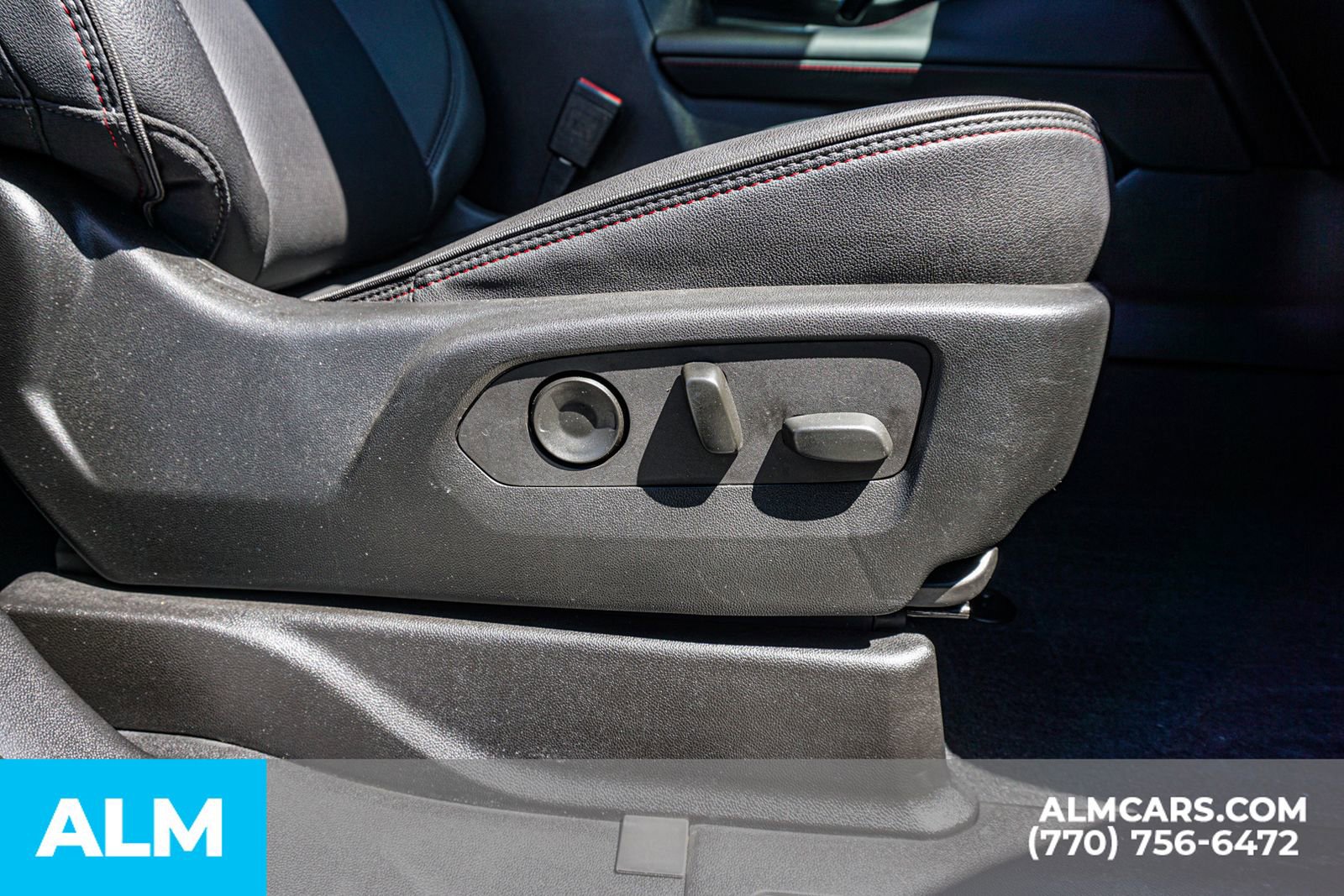 Used 2022 Chevrolet Suburban RST w/ Sport Performance Package AWD/4WD image 53