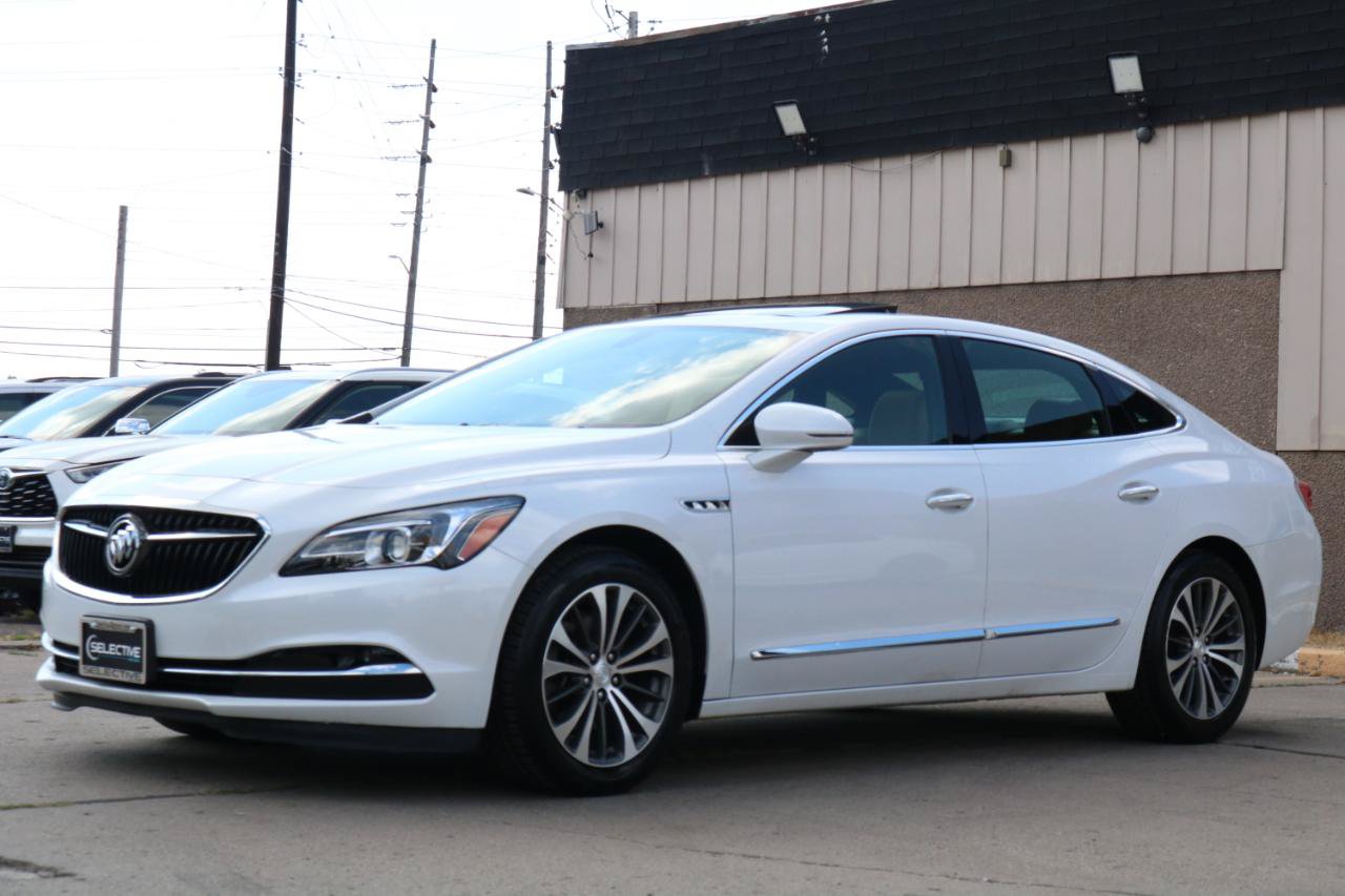 Used 2017 Buick LaCrosse Essence w/ Sun and Shade Package FWD image 18
