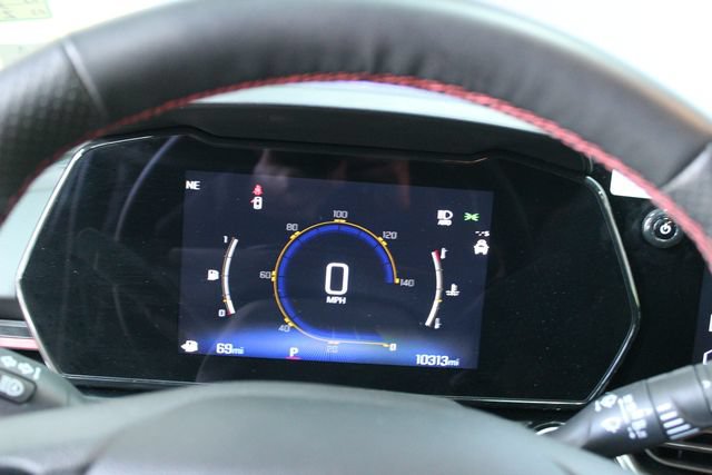 Used 2025 Chevrolet Trax RS FWD image 17