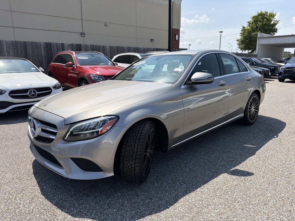 Used 2019 Mercedes-Benz C 300 Sedan image 3