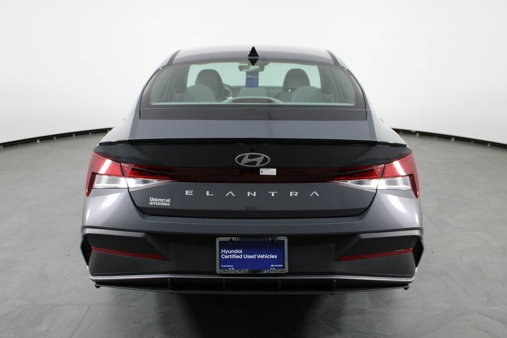 Certified 2025 Hyundai Elantra Sport image 7