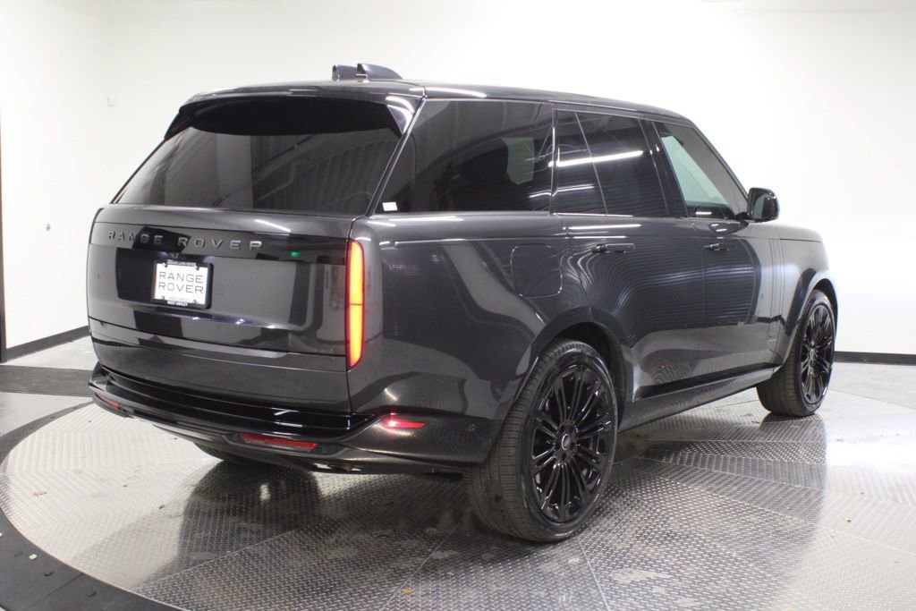 Used 2024 Land Rover Range Rover Autobiography image 7