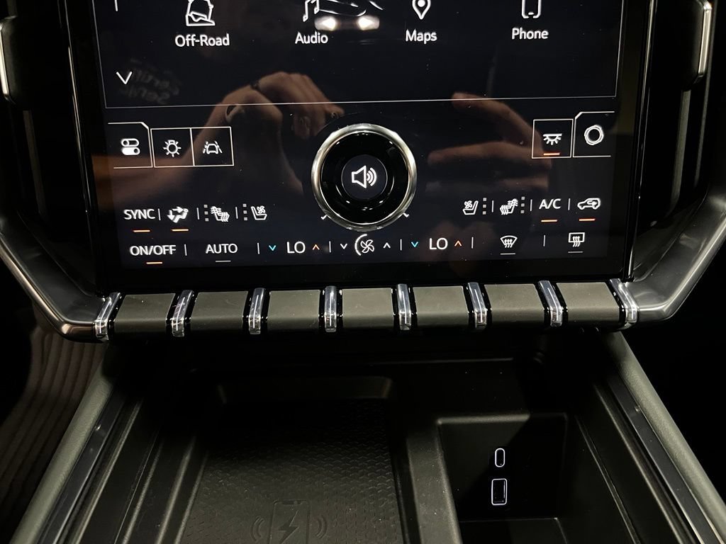 New 2026 GMC Acadia AT4 w/ Luxury Package AWD/4WD image 23