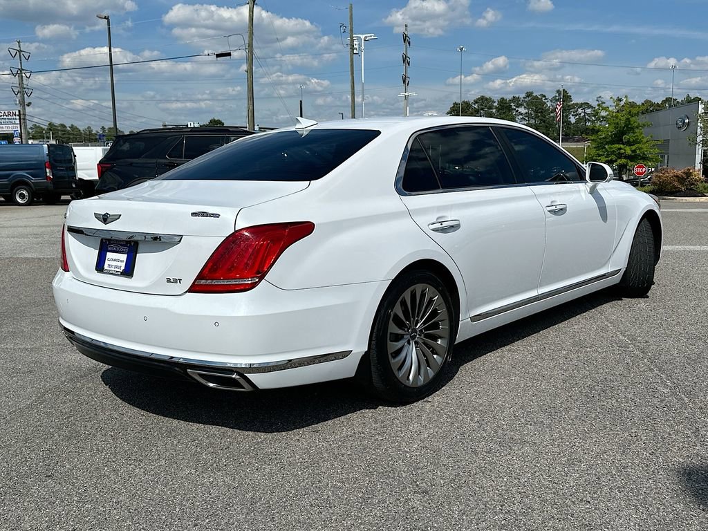 Used 2019 Genesis G90 3.3T Premium RWD image 7