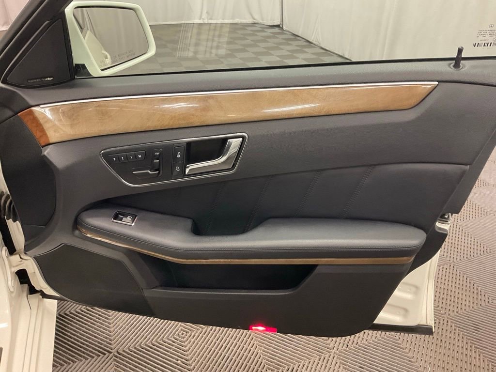 Used 2011 Mercedes-Benz E 350 4MATIC Sedan image 26