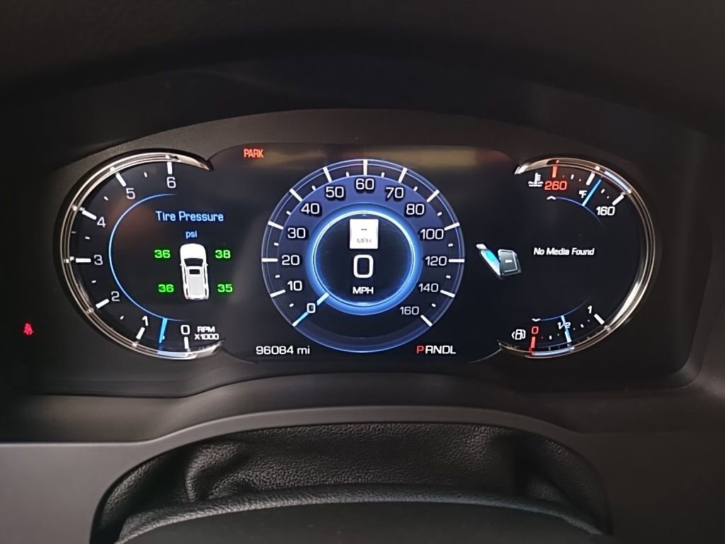 Used 2018 Cadillac Escalade ESV Premium Luxury AWD/4WD image 32