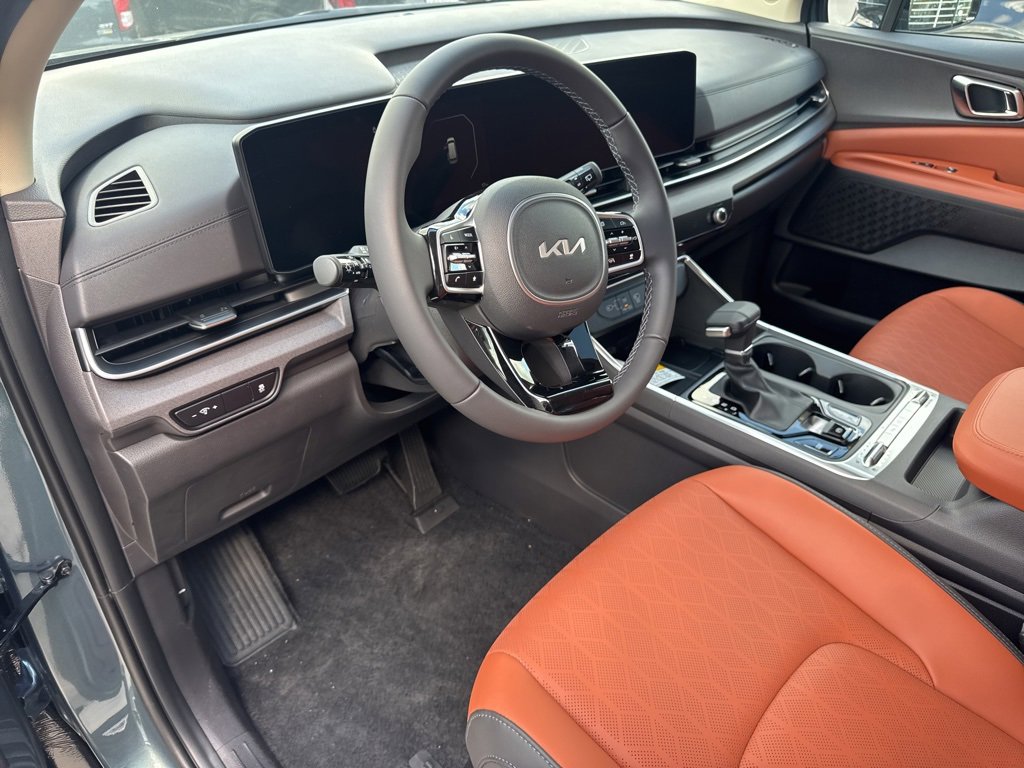 New 2026 Kia Carnival SX image 8