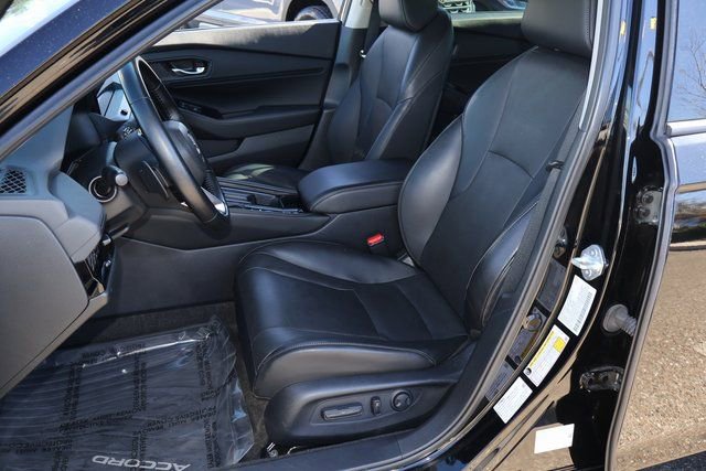 Used 2023 Honda Accord Touring image 13