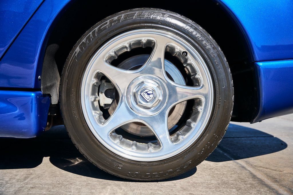 Used 1996 Dodge Viper GTS RWD image 33