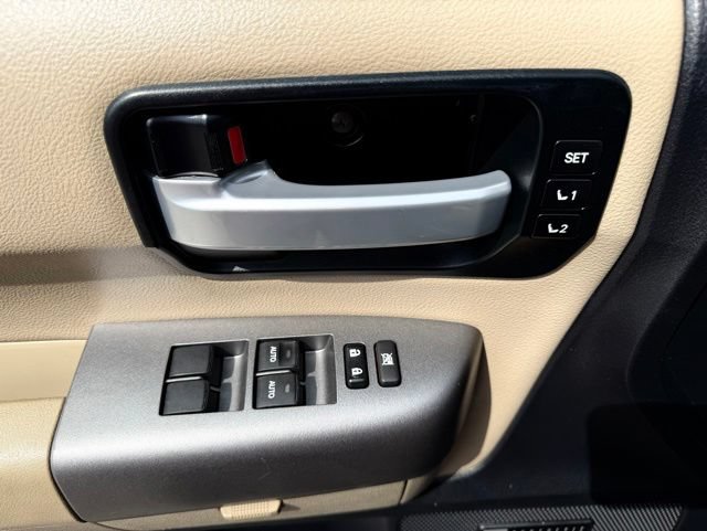 Used 2016 Toyota Sequoia Limited w/ Safety & Convenience Package AWD/4WD image 13