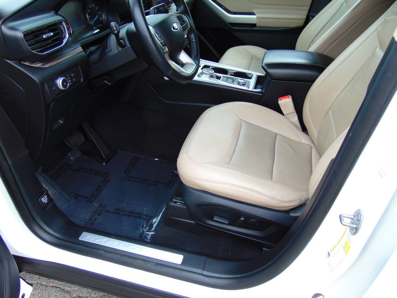 Used 2021 Ford Explorer Limited AWD/4WD image 5