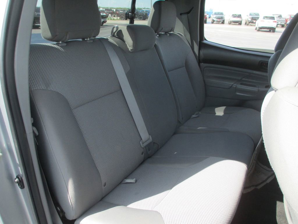 Used 2014 Toyota Tacoma 4x4 Double Cab w/ TRD Sport Package image 22