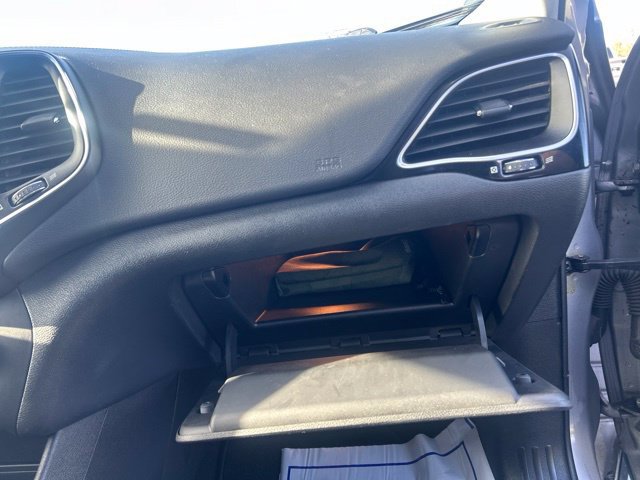 Used 2021 Jeep Cherokee Latitude Lux w/ Sun & Sound Group AWD/4WD image 54
