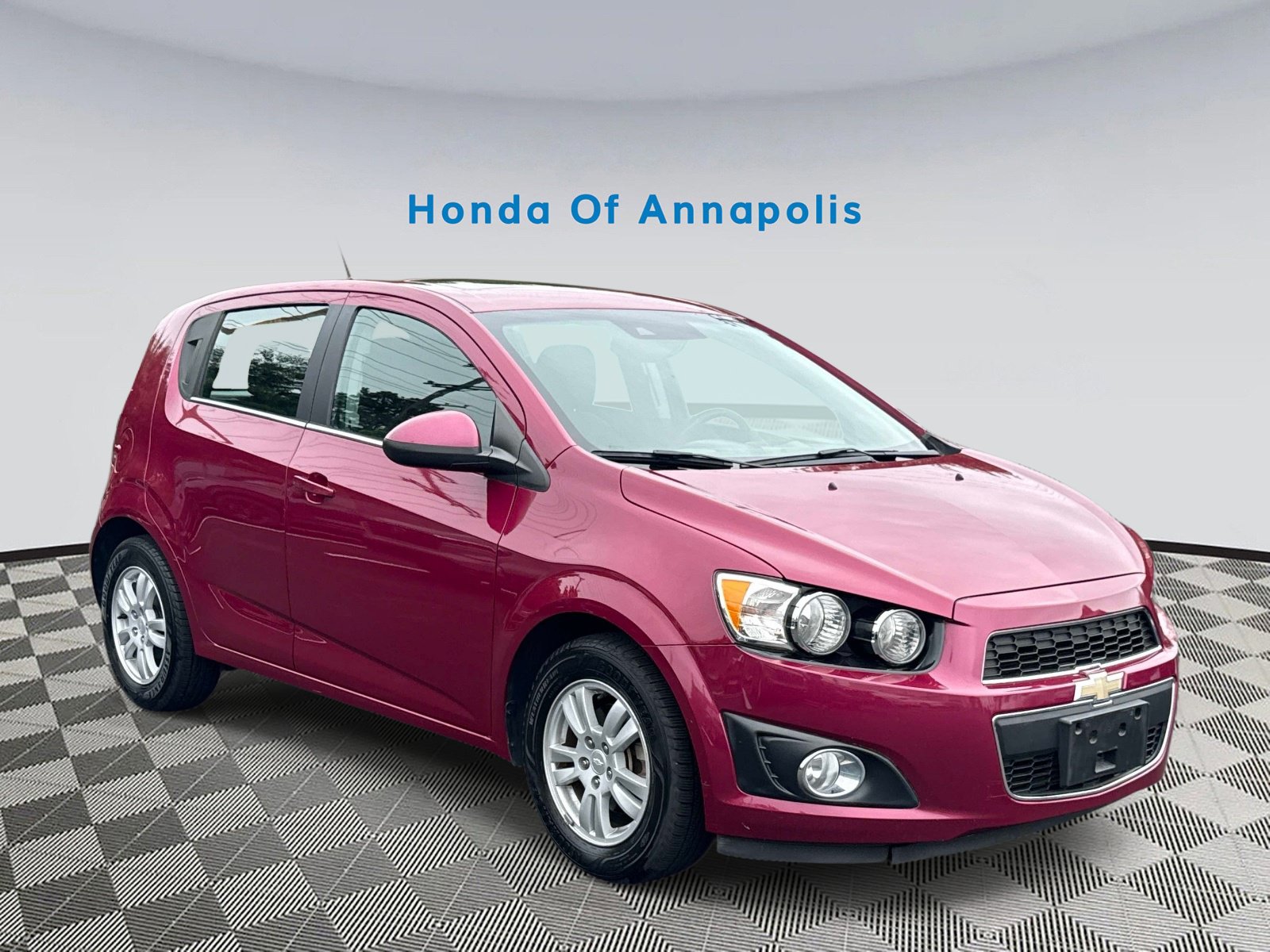 Used 2014 Chevrolet Sonic LT w/ LT Promotional Package FWD image 1
