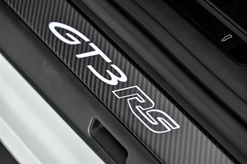 Used 2024 Porsche 911 GT3 RS RWD image 26