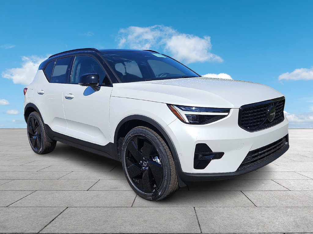 New 2026 Volvo XC40 B5 Ultra w/ Protection Package Premier AWD/4WD image 1