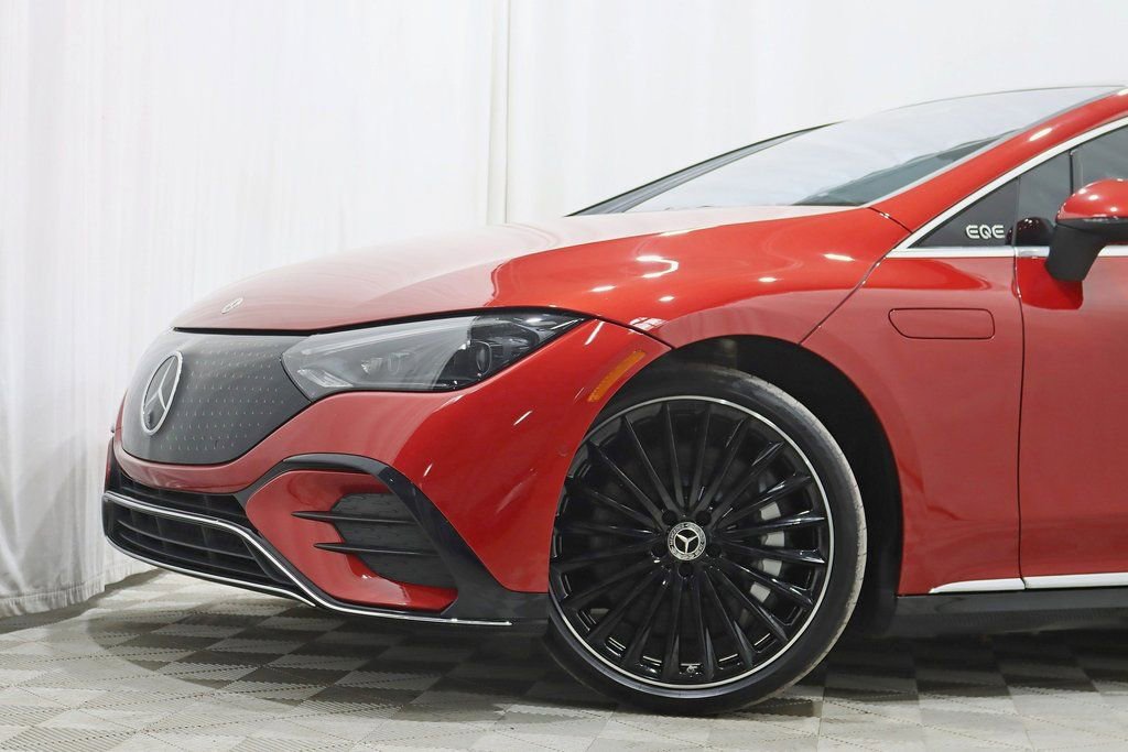 Used 2023 Mercedes-Benz EQE 500 4MATIC Sedan image 2
