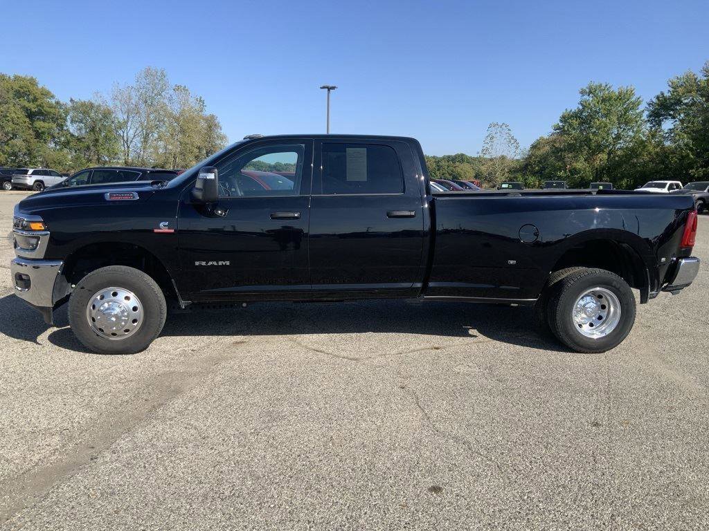 Used 2025 RAM 3500 Big Horn image 8