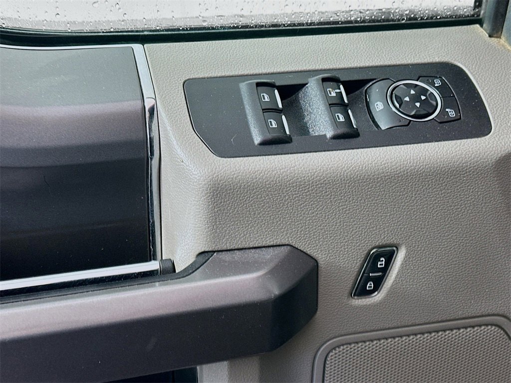 Used 2019 Ford F150 XLT w/ Equipment Group 302A Luxury image 18