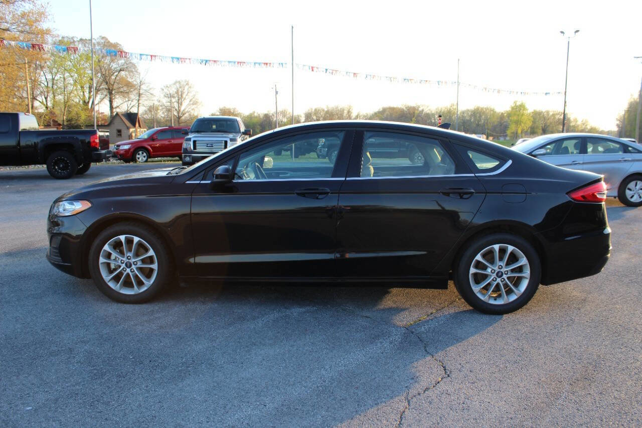 Used 2019 Ford Fusion SE image 7
