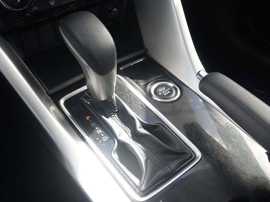 Used 2024 Mitsubishi Eclipse Cross ES image 39