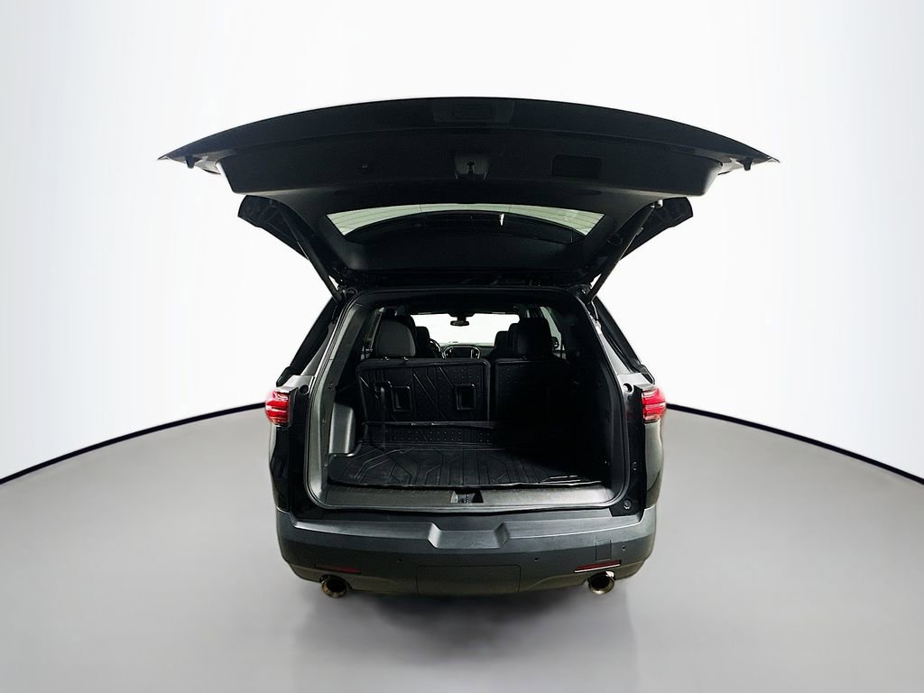 Used 2022 Chevrolet Traverse LT w/ LPO, Floor Liner Package AWD/4WD image 36