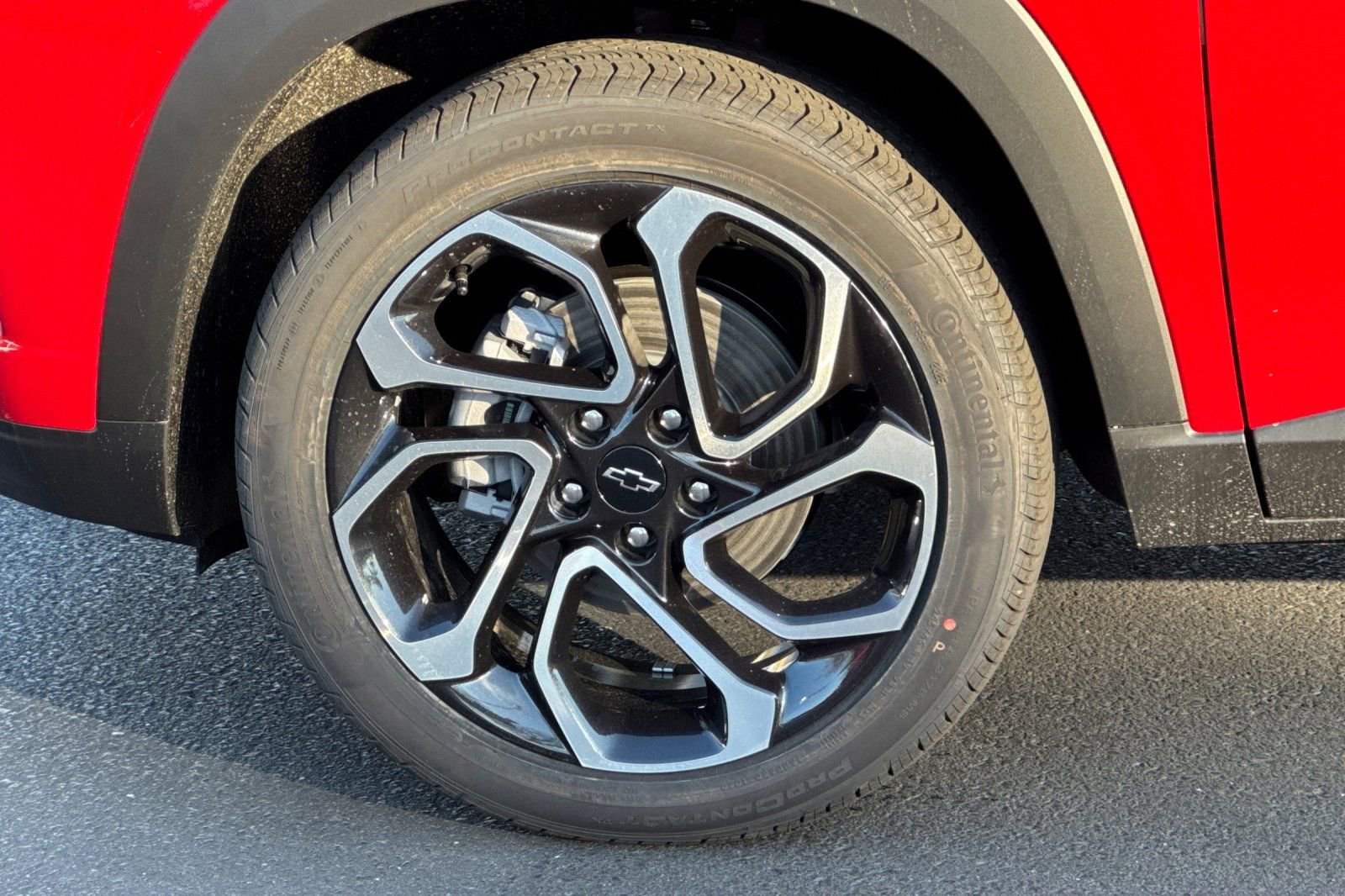 New 2026 Chevrolet Trax RS w/ Sunroof Package image 24