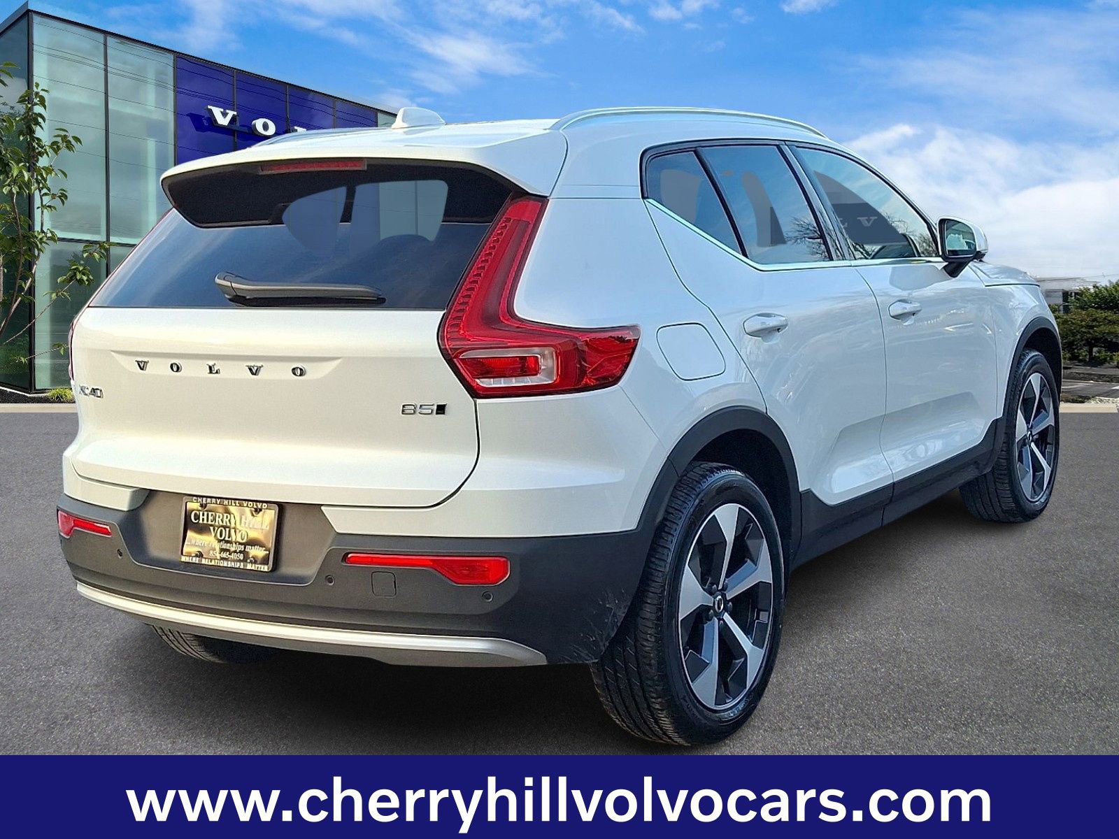 Certified 2025 Volvo XC40 B5 Core w/ Protection Package Premier image 6