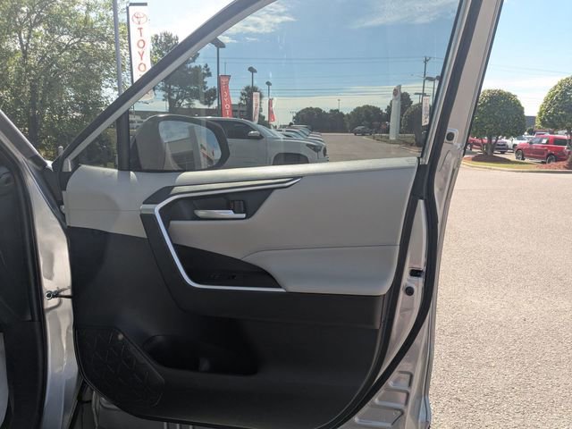 Certified 2025 Toyota RAV4 XLE Premium FWD image 31