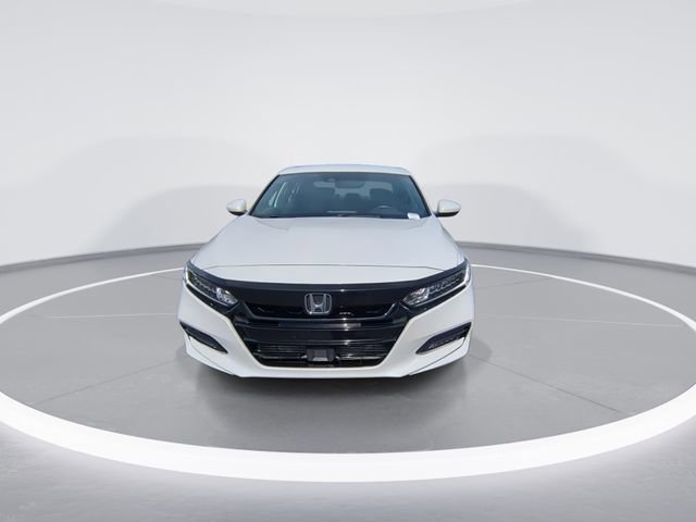 Used 2018 Honda Accord Sport image 3