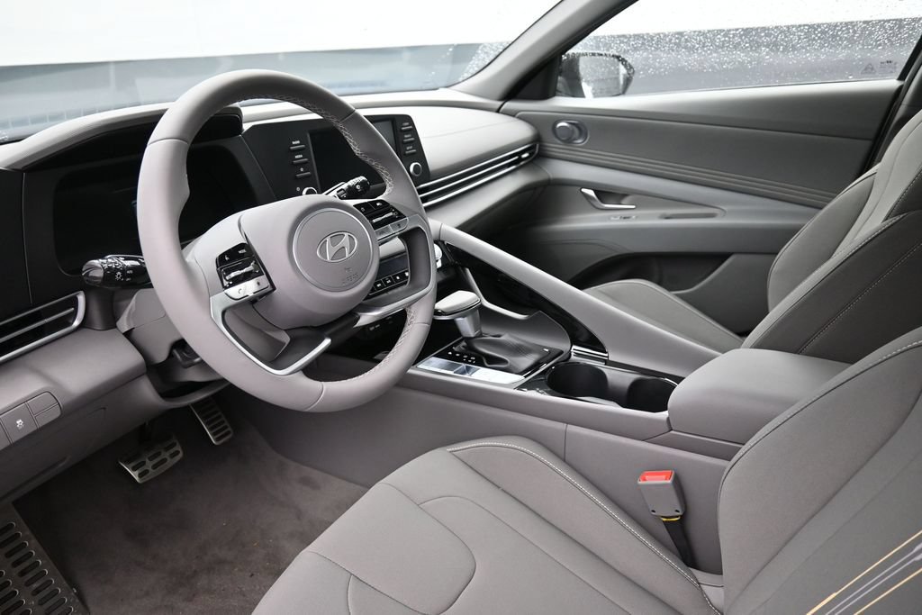 New 2026 Hyundai Elantra SEL Sport Premium FWD image 19