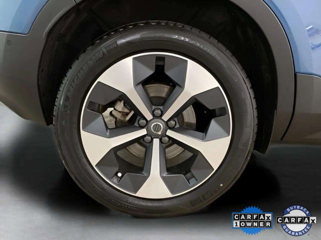 Used 2025 Volvo XC40 B5 Plus image 31