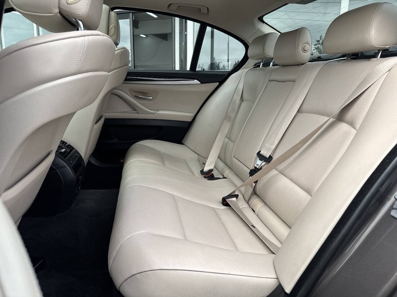 Used 2012 BMW 528i xDrive Sedan AWD/4WD image 25