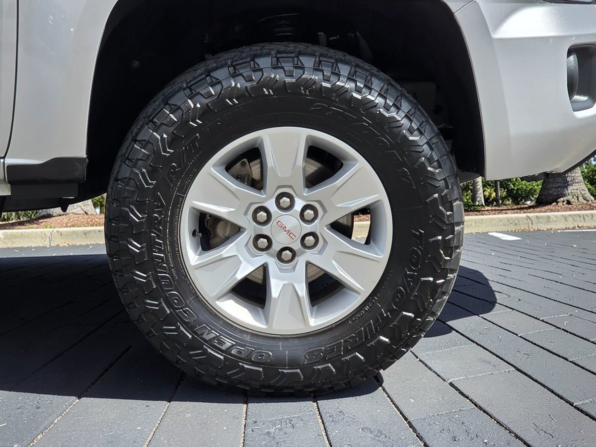 Used 2018 GMC Canyon SLE w/ SLE Convenience Package image 8