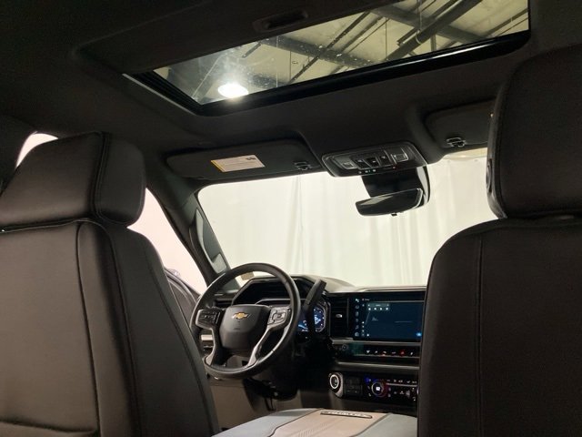 Used 2024 Chevrolet Silverado 3500 High Country w/ High Country Premium Package image 29