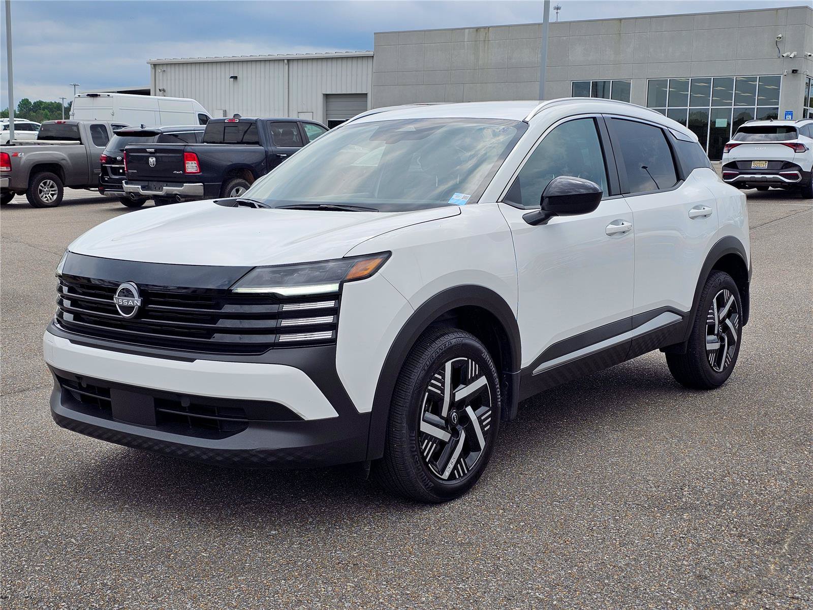 Used 2026 Nissan Kicks SV