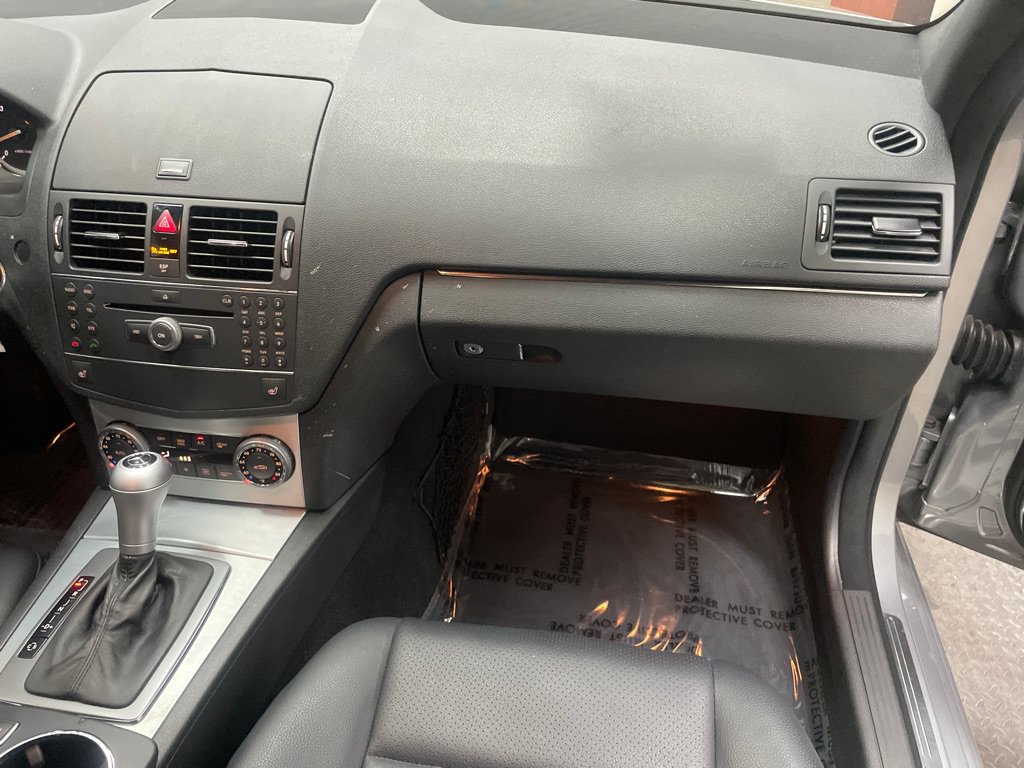 Used 2008 Mercedes-Benz C 300 Sedan image 38